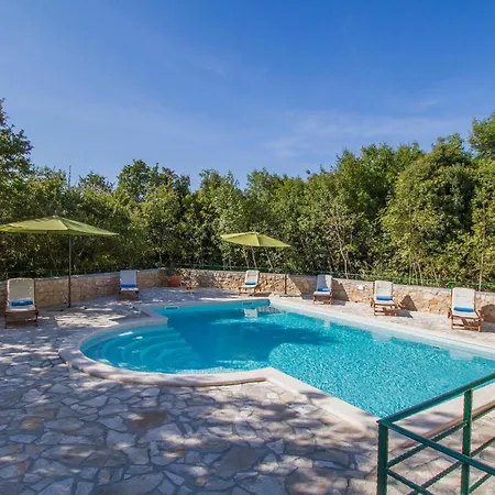 Stunning In With Swimming Pool